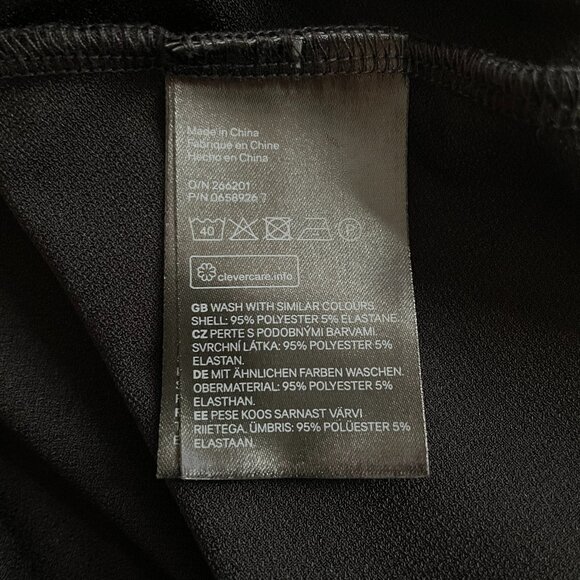 Size Large H&M little black faux wrap dress with 3/4 sleeves - Picture 10 of 11